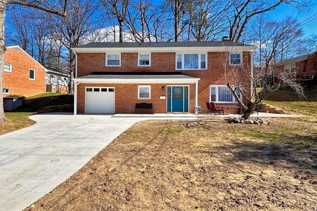 Ramble Home, Top Floor West Springfield Exterior photo